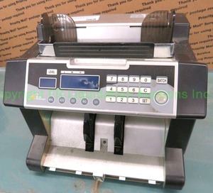 lot 569 image: Royal Sovereign model RBC-3100 currency bill counter (No power cord)