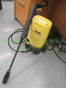 lot 584 image: Karcher portable pressure washer