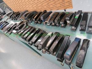 lot 600 image: Swingline, Bostitch and other brands assorted staplers, generous quantity