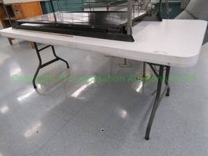 lot 632 image: Lifetime plastic top metal folding leg table