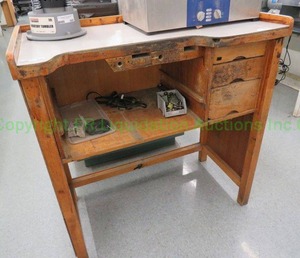 lot 650 image: Custom built jewelers work station