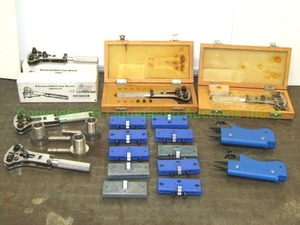 lot 343 image: Eurotool waterproof watch case wrenches Model CWR-600 and WES GEM gem set pliers