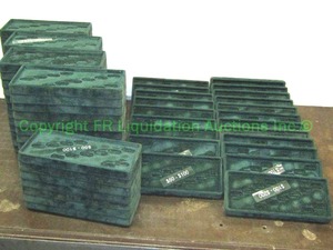 lot 273 image: Retail ring presentation displays