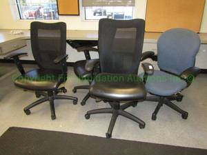 lot 744 image: Office chairs as shown (Bid is times the quantity)