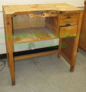 lot 686 image: Custom built jewelers work station
