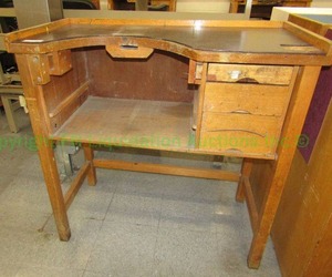 lot 699 image: Custom built jewelers work station
