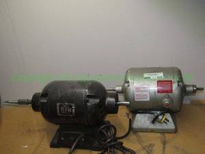 lot 410 image: (2) Polishing lathes Including Rey and Baldor Model 437B
