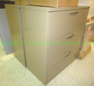 lot 452 image: (2) Kimball Office 3-drawer lateral files
