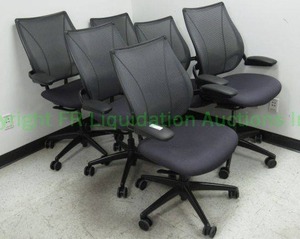 lot 446 image: High performance rolling office chairs  6 ct (Bid is times the quantity)