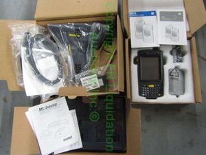 lot 768 image: Motorola MC70 mobile computer bar code scanner with accessories