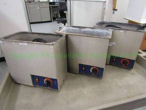 lot 646 image: Sonix ultrasonic cleaners
