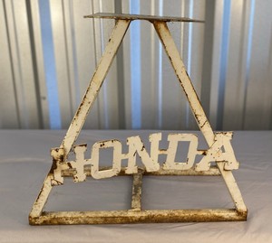 lot 9 image: Vintage Honda Metal Stand