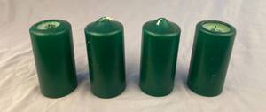 lot 30 image: 4 green candles 2-6 and 2-5 14