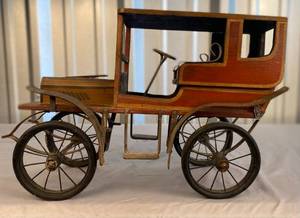 lot 98 image: Vintage wooden car