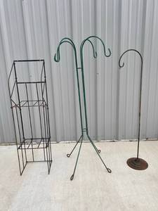 lot 115 image: 3 plant stands