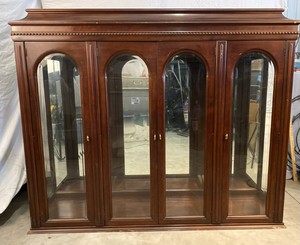 lot 127 image: glass door cabinet with shelves