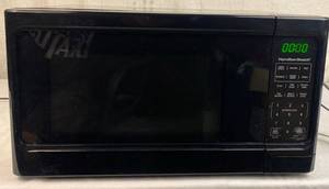 lot 144 image: Hamilton Beach microwave 1000 watt