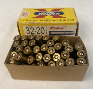 lot 146 image: Western center fire cartridges 36 count