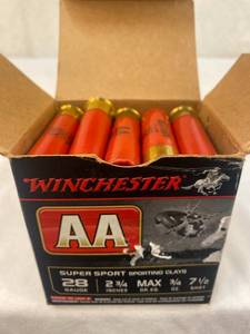 lot 147 image: 28 gauge shells full box