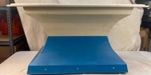 lot 148 image: Reservoir for ice with wheels