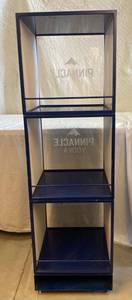 lot 149 image: Pinnacle Vodka stackable cubes