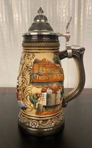 lot 173 image: Limited edition beer stein no, 243 of 5000 Edinburg made by G & L attractions