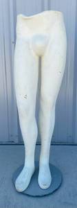 lot 194 image: Male, lower half Mannequin