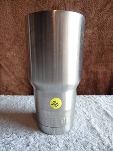 lot 20 image: YETI INSULATED TUMBLER