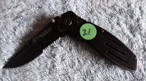 lot 21 image: SMITH & WESSON EXTREME OPS KNIFE