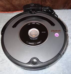 lot 56 image: iROBOT ROOMBA WITH CHARGING BASE - TESTEDTALKINGCHARGING