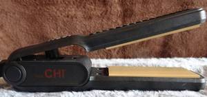lot 57 image: PROFESSIONAL CHI FLAT IRON - POWERS ONGETS HOT