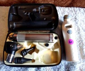 lot 60 image: MEDICAL SUPPLY - VINTAGE OTOSCOPE EAR SCOPE & EXERGEN COMFORT SCANNER