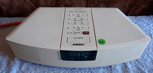 lot 82 image: Bose Wave Music System III Radio AMFM Alarm - TESTED GREAT SOUND