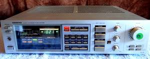 lot 83 image: Onkyo Quartz Synthesized Tuner Amplifier Tx 36 Silver Finish -POWERS ON