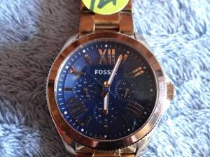 lot 121 image: Fossil AM4566 Womens Stainless Steel Analog Blue Dial Quartz Wrist Watch