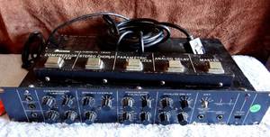 lot 129 image: RARE VINTAGE IBANEZ  UE405 MULTI-EFFECTS RACK