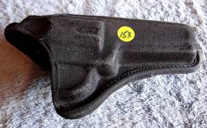 lot 153 image: BIANCHI GUN HOLSTER