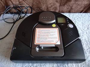 lot 215 image: Neato XV Signature Pro Robot Charging Base