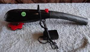 lot 216 image: PUREWAVE CM-07 ULTIMATE 2-IN-1 PERCUSSION & VIBRATION MASSAGER