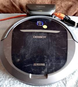 lot 242 image: ECOVACS DEEBOT DB3G.11 FLOOR CLEANER W CHARGER - POWERS ON