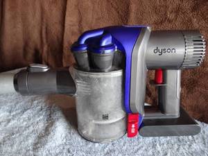 lot 258 image: Dyson Max Cordless Vacuum Cleaner