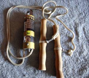 lot 260 image: RARE VINTAGE - Exer-Genie Resistance Trainer  1960s Workout System