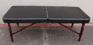 lot 279 image: MASTER Massage Universal Massage Table In Carry Case - NO TEARS GOOD OVERALL CONDITION