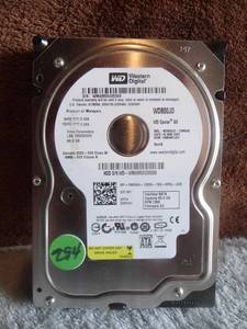 lot 294 image: WD800JD Western Digital CAVIAR SE 80GB 7.2K RPM 1.5Gbs 3.5 SATA HARD DRIVE