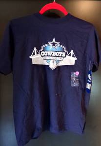 lot 26 image: 2011 DALLAS COWBOYS TRAINING CAMP T-SHIRT - YOUTH MEDIUM W TAGS