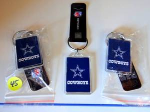 lot 45 image: DALLAS COWBOYS - LOT OF 3 OFFICIAL NFL LICENSED KEYCHAINS