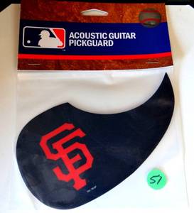 lot 51 image: SAN FRANCISCO GIANTS - OFFICIAL NFL LICENSED GUITAR PICK - NIP