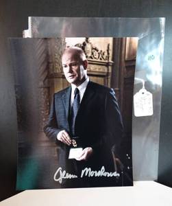 lot 110 image: AUTHENTIC AUTOGRAPH - HAND SIGNED GLENN MORSHOWER STARRED AS AARON PIERCE ON TV SERIES 24 - TCH COA