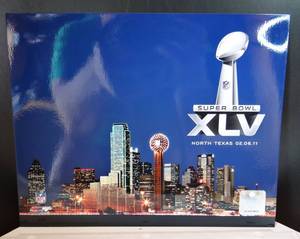 lot 114 image: BEAUTIFUL DALLAS SKYLINE PHOTO WITH SUPERBOWL XLV LOGO - 8 X 10
