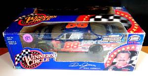 lot 189 image: NASCAR - 2000 Winners Circle 124 Die-cast Dale Jarrett Display Car